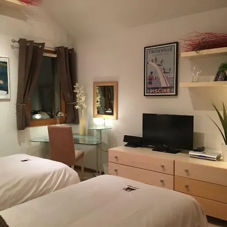 Les Ecureuils Squirrel * オーズ